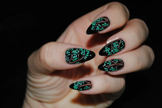 Trendy Beautiful Nail Art Designs For Female (Wedding & Party)