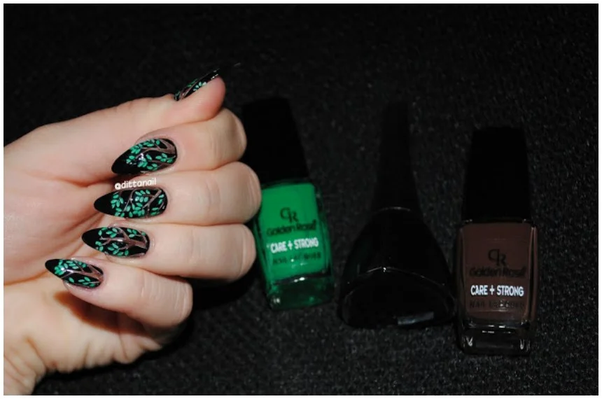 Trendy Beautiful Nail Art Designs For Female (Wedding & Party)