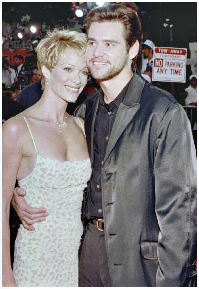 Jim Carrey and Lauren Holly