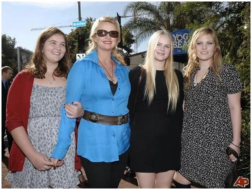 Daniel Edward Aykroyd Daugher Stella Irene August Aykroyd