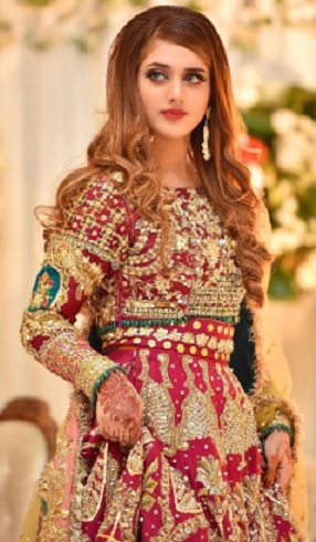 Jannat Mirza Pictures, Wedding Dresses, Biography, Husband Name